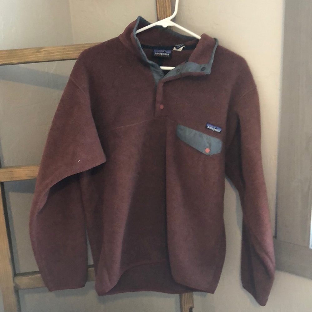 Patagonia pull over size Medium